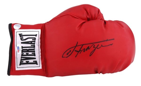 Joe Frazier Single-Signed Everlast Boxing Glove (PSA/DNA)